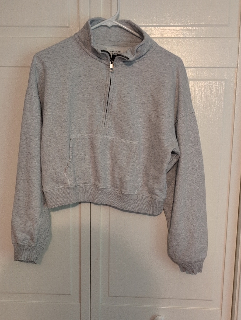 American Eagle Outfitters Light Gray Half-Zip Cropped Sweatshirt Size L